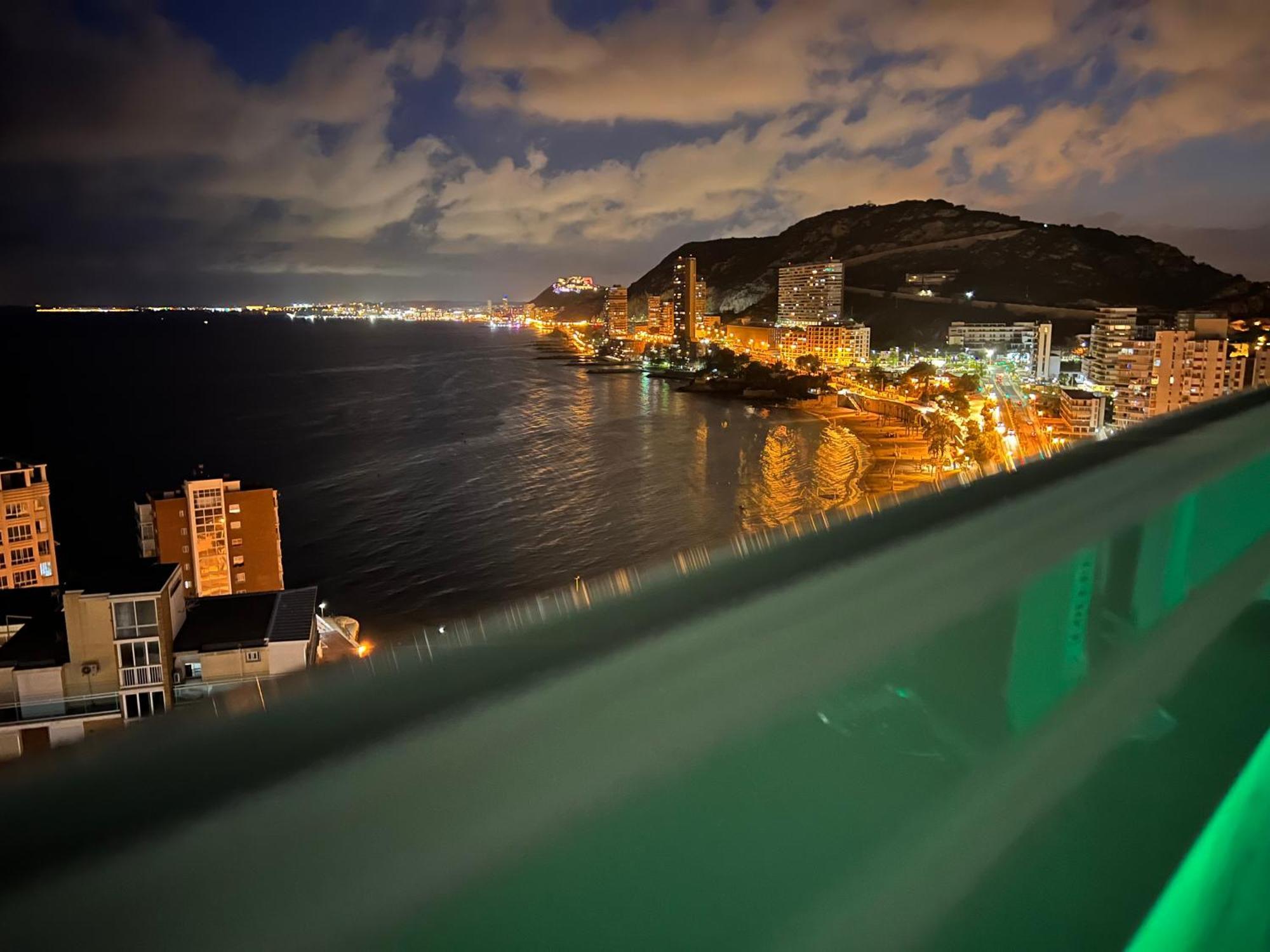 Apartamento Relax Frente Al Mar De Alicante Exterior foto